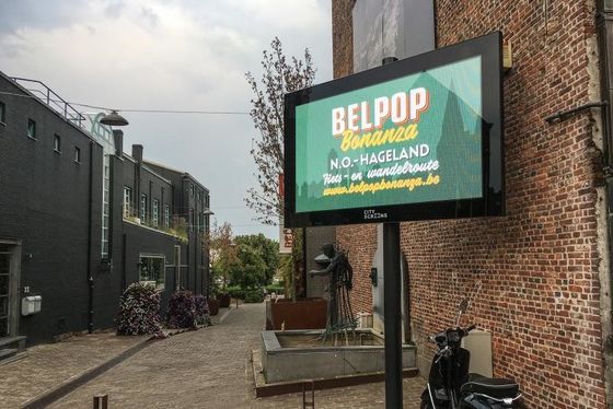 Panneau LED extérieur haute définition de taille personnalisée pour la publicité de bienvenue