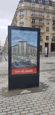 Taille de l'armoire Affiche LED debout au sol Affiche vidéo P1.875 Affiche LED extérieure pour la publicité extérieure