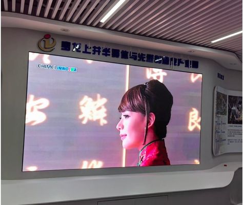 P0.9 P1.25 P1.875 mm Affichage LED intérieur à pixel étroit pour classe scolaire