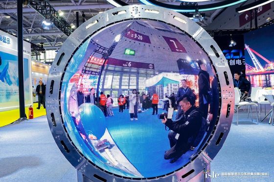Écran sphérique LED de série P2.0mm 360 degrés Full View Tailles d'affichage peuvent être personnalisées