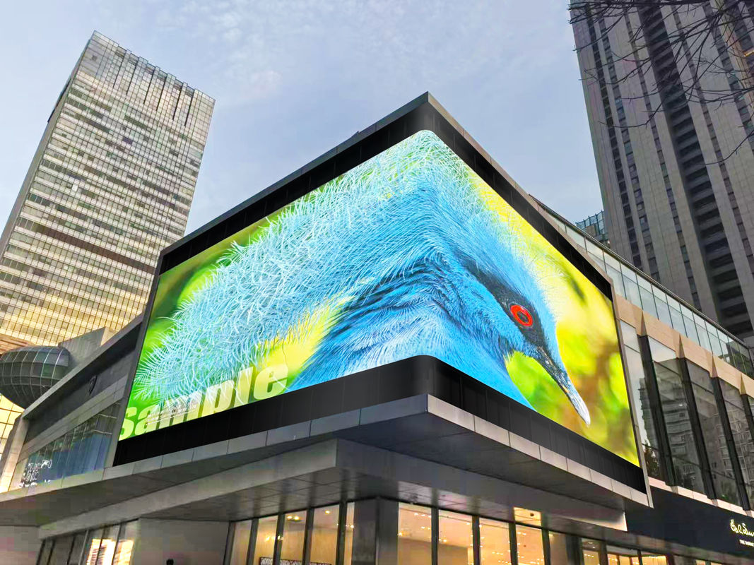 GCL P4mm P5.57mm P6.67 Affichage vidéo LED résistant à l'eau en extérieur incurvé Taille du panneau de signalisation 960*960 mm