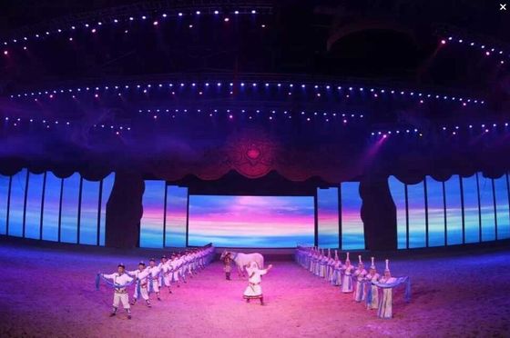 Bon prix Affichage à LED avec 7680 Hz de fréquence de rafraîchissement élevée, angle de vision horizontal de 160 ° / angle de vue vertical de 140 ° et tailles de panneau de 500 * 500 mm / 500 * 1000 mm en ligne