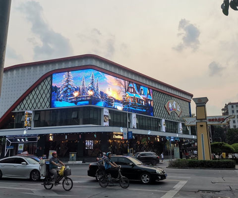 Écran publicitaire extérieur LED imperméable à l'eau IP65 avec taux de rafraîchissement 3840 Hz et panneau en aluminium profilé pour mur vidéo haute définition